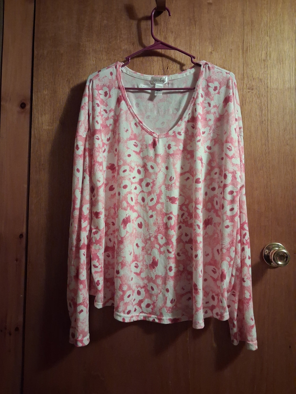 just be Pink and White Floral V-Neck Long Sleeve Top